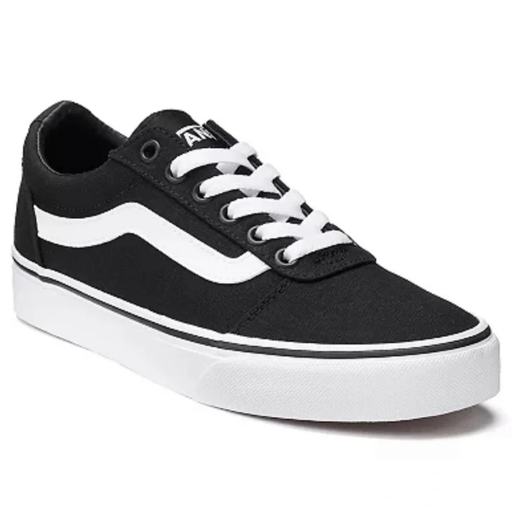 NWT Vans Ward Women’s Black White Sneakers Size 6.5 - Picture 1 of 9